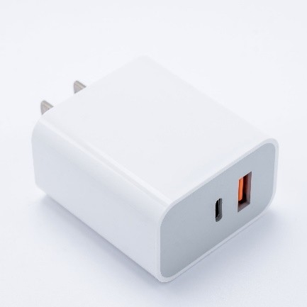 De universele Draagbare Snelle Lader 5W 12W 18W 20W 30W 40W 66W van de Celtelefoon