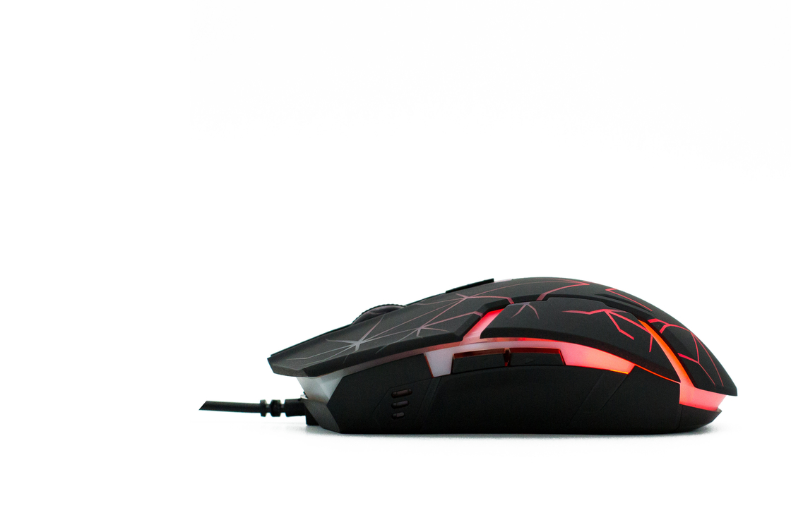 Draadloze computermuis RGB Regenboogachtergrondlicht Lichtgewicht Hoogwaardige sensor Precieze 6D DPI-instellingen Voor gamers E-sportspelers