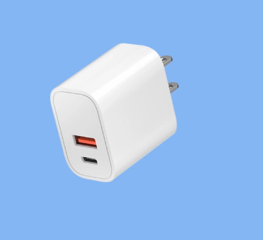 Dual-port oplader, 36W fast charging (USB-C + USB-A), ondersteunt PD / QC fast charging protocol, 110-240V 50/60Hz wereldwijd universeel.