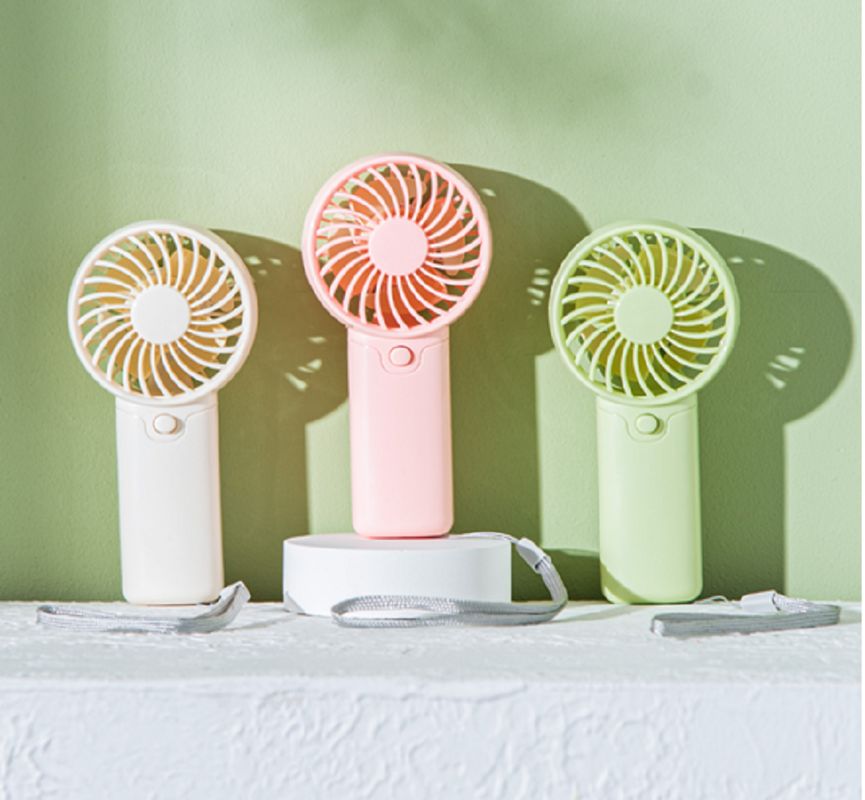 AAA Batterij Handventilator 2W ABS Behuizing 6*3.7*12.5cm Afmeting 53.7g Lichtgewicht Met Koord Groen Rood Wit